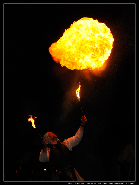 vuurspuwer fire spitting  vuurshow fire show
Keywords: Aarschot 2009 vuurshow fire show vuurspuwer fire spitting