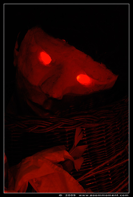 Halloween spektakel Lommel 2009 Cirque del Mundo
Trefwoorden: Lommel Halloween spektakel 2009 Cirque del Mundo