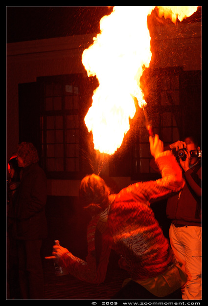 Halloween spektakel Lommel 2009 Cirque del Mundo
Trefwoorden: Lommel Halloween spektakel 2009 Cirque del Mundo vuurspuwer fire spitter