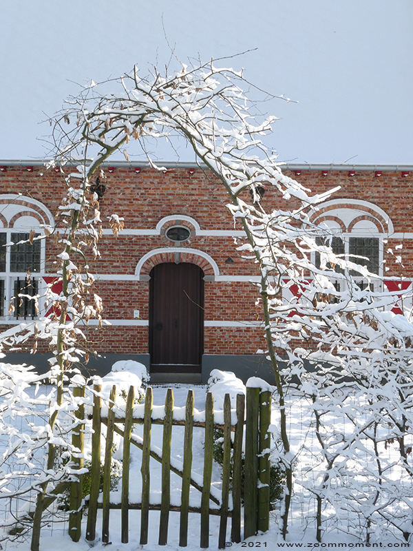 Domein de Renesse Oostmalle
Ключови думи: Domein de Renesse Oostmalle Belgium kasteel sneeuw snow