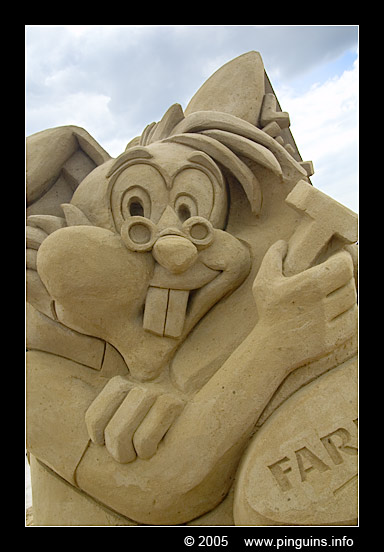 Farm frites
Lommel (BE):
Fairy tales sand sculptures - summer 2005
Sprookjeswereld zandsculpturen - zomer 2005
Keywords: Lommel Belgium zandsculptuur sand sculpture sprookjes sprookje fairy tale